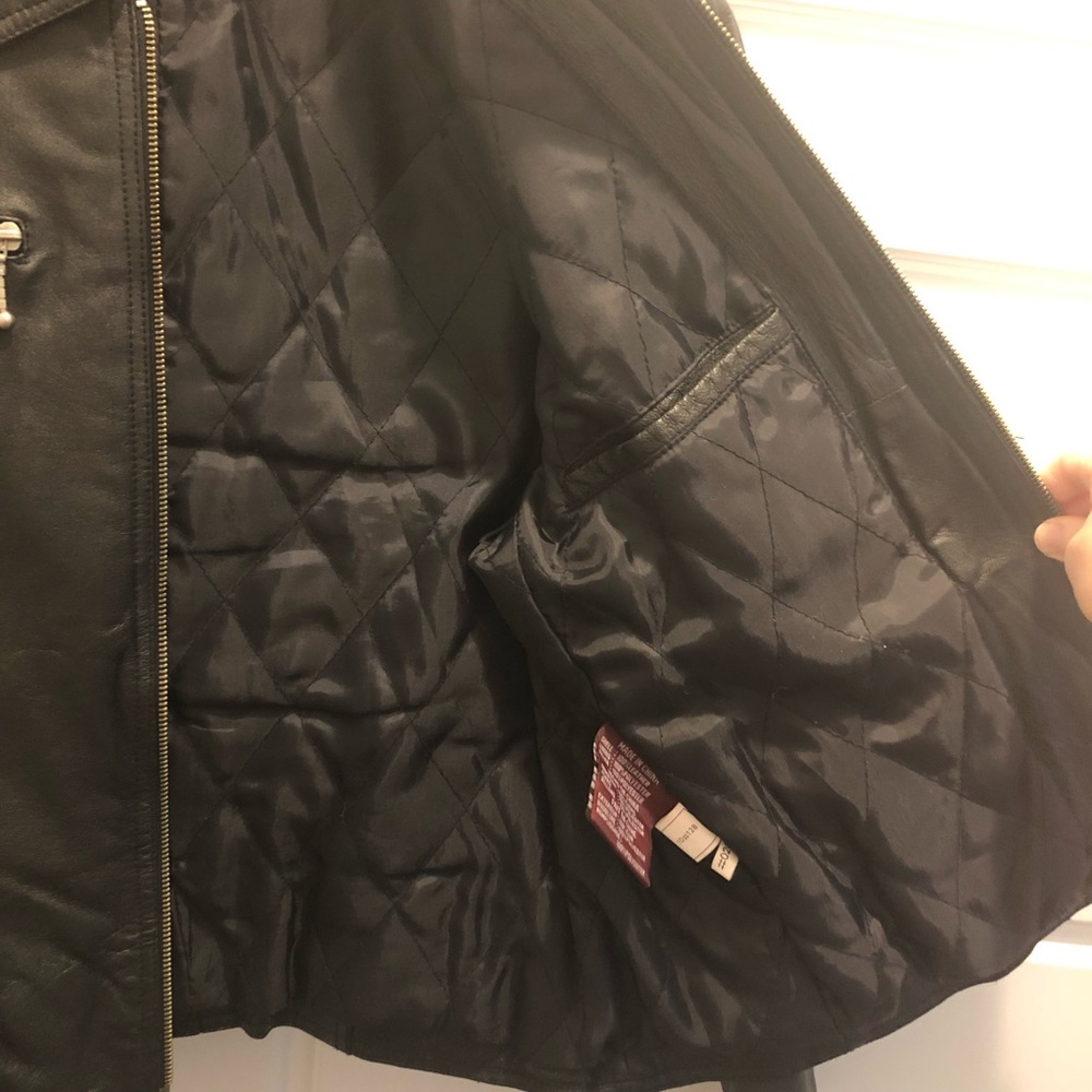 💖 VINTAGE MAURICES BLACK LEATHER JACKET w/ buckle details - PRISTINE! Size L - Picture 13 of 16